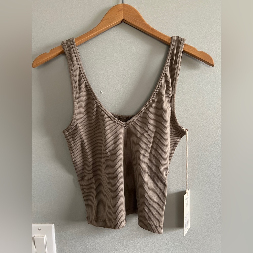 Mate the Label Tencel Rib Crop V-Tank - Pebble [NWT]